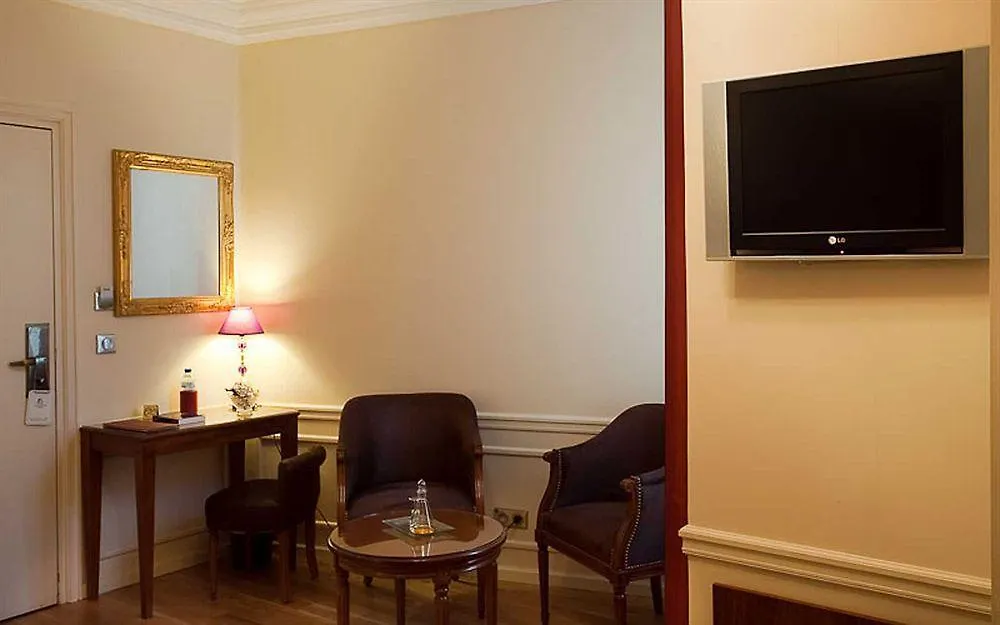 Timhotel Montmartre 3* Париж