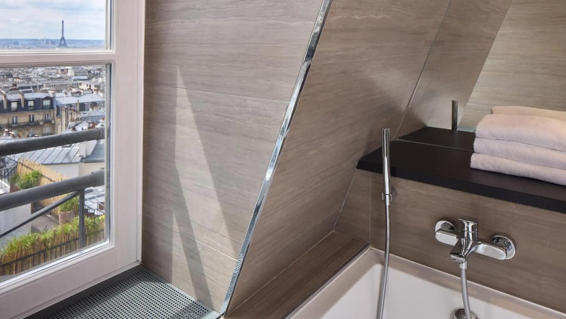 Timhotel Montmartre Отель 3*