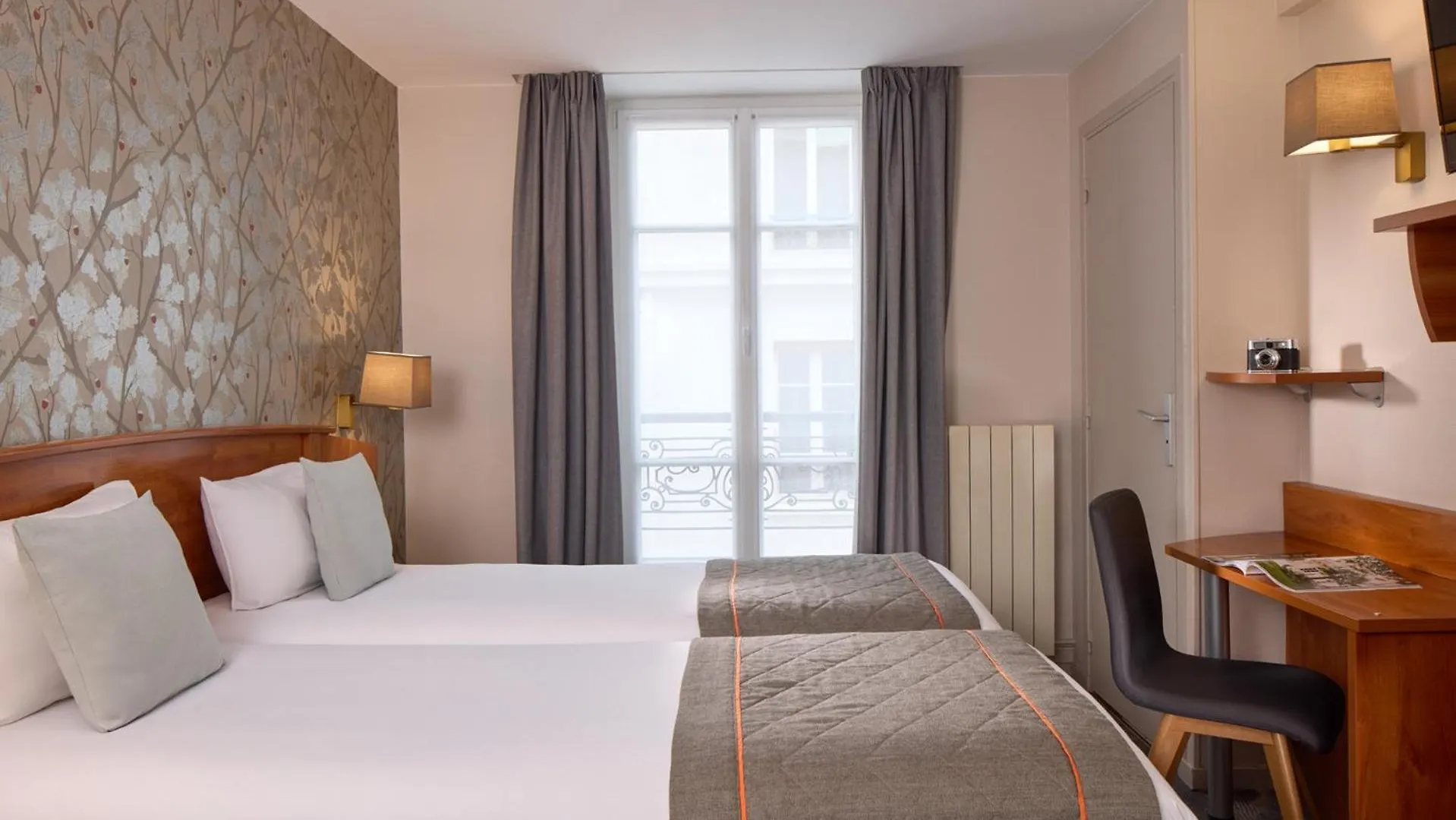Отель Timhotel Montmartre